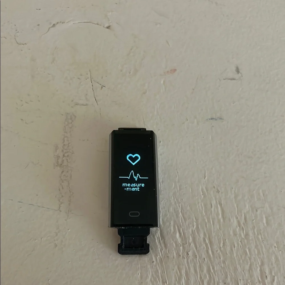 Fitbit Black and Silver Arm & Wristbands with Sleek Design